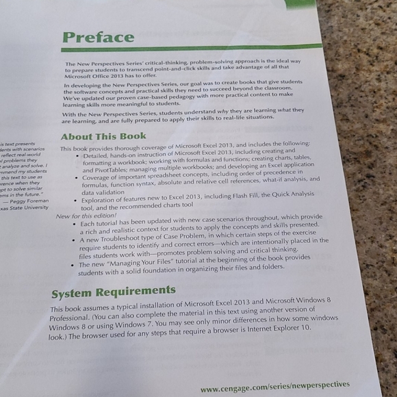 Book. New Perspectives Introductory Microsoft - Picture 4 of 5